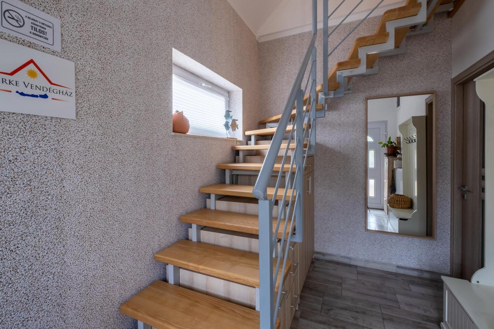 Szuerke Vendeghaz Balatonkenesen Apartment Ngoại thất bức ảnh