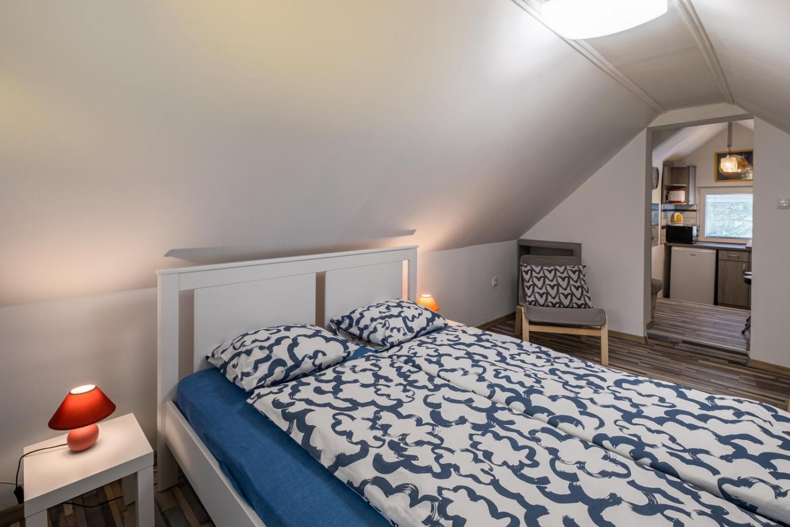 Szuerke Vendeghaz Balatonkenesen Apartment Ngoại thất bức ảnh