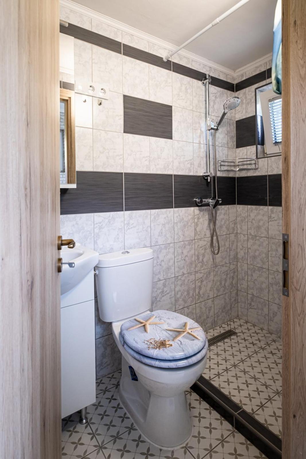 Szuerke Vendeghaz Balatonkenesen Apartment Ngoại thất bức ảnh