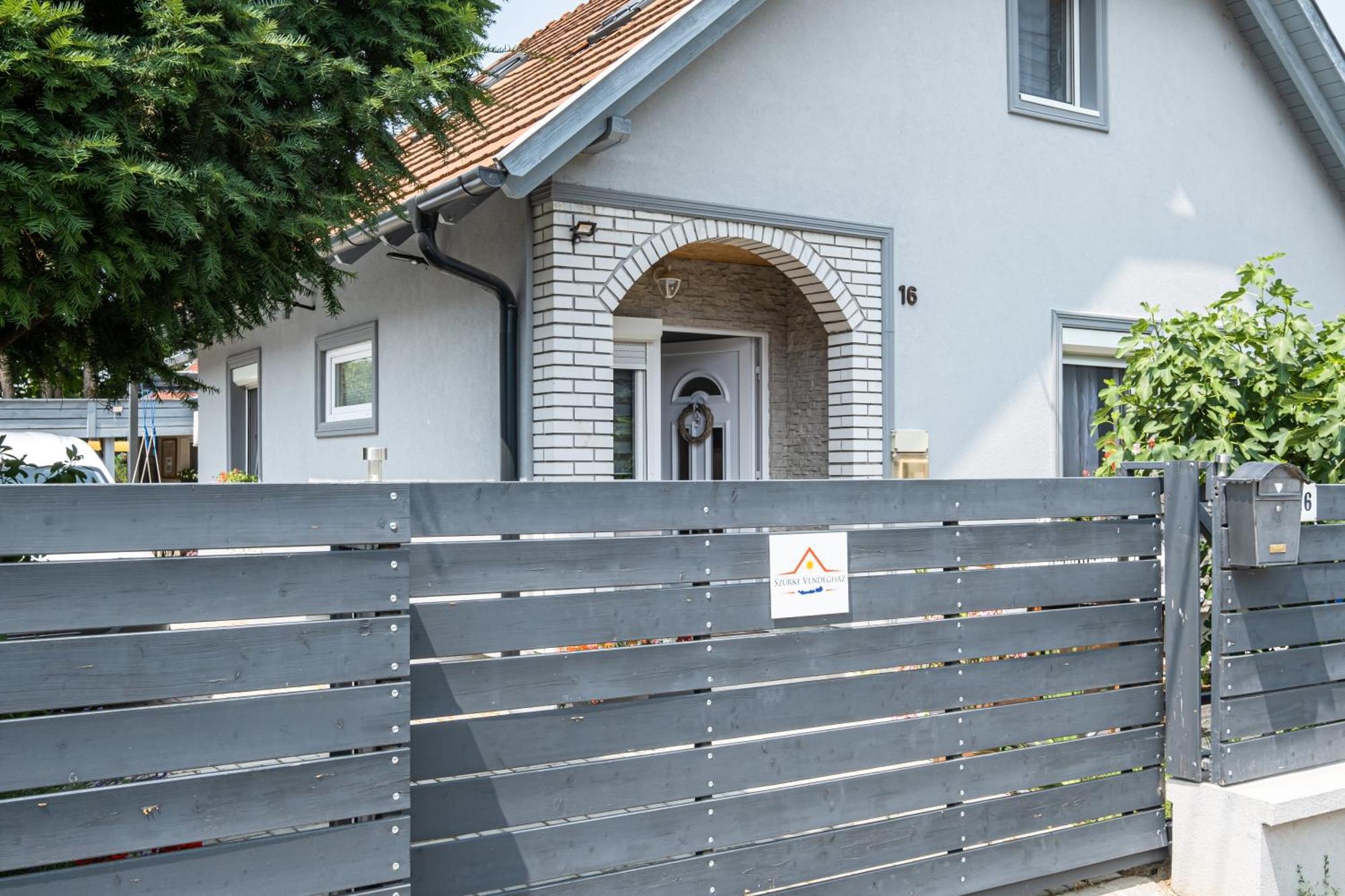 Szuerke Vendeghaz Balatonkenesen Apartment Ngoại thất bức ảnh